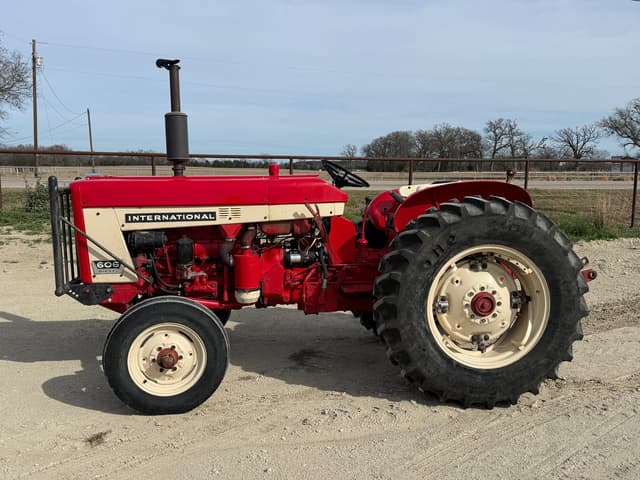 Image of International Harvester 606 equipment image 1