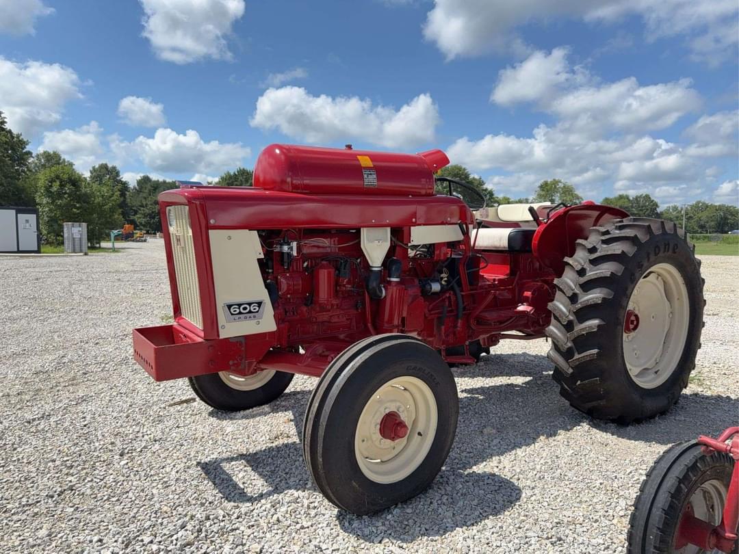 Image of International Harvester 606 Primary image