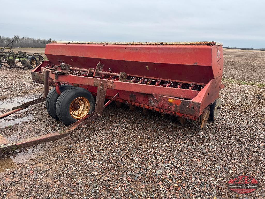 Image of International Harvester 620 Primary image