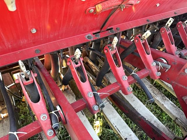 Image of International Harvester 620 equipment image 2