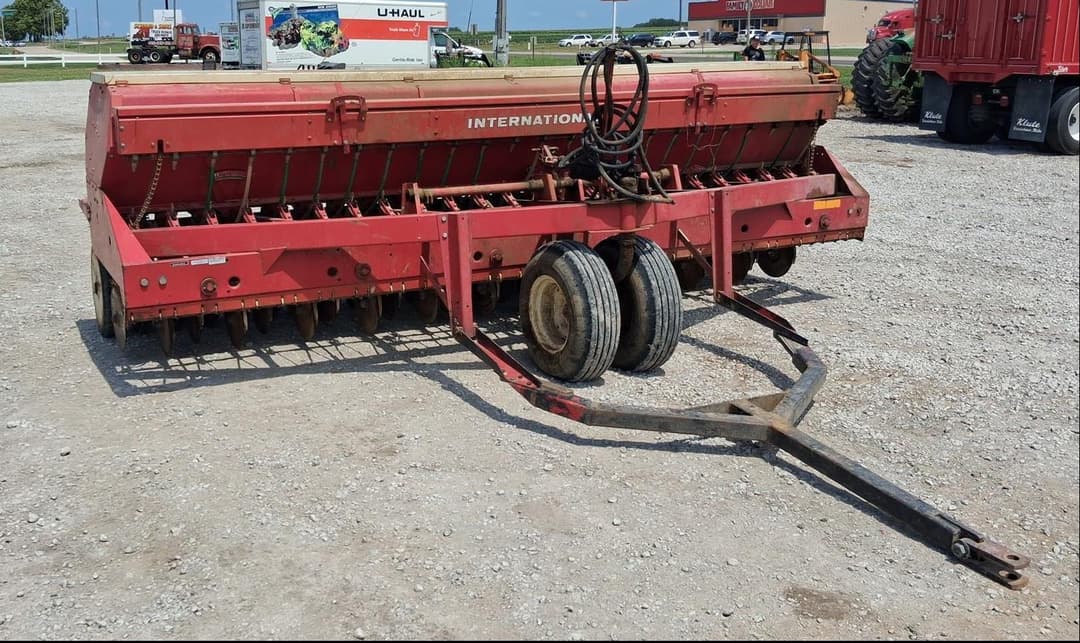Image of International Harvester 620 Primary image