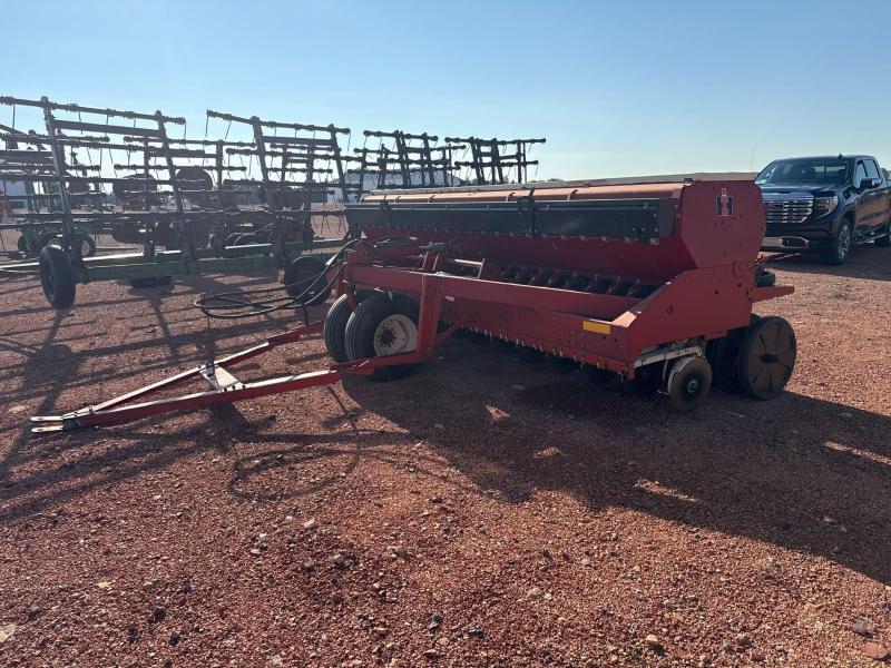 Image of International Harvester 620 Primary image