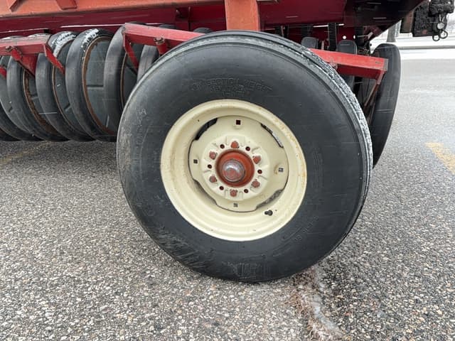 Image of International Harvester 6200 equipment image 1