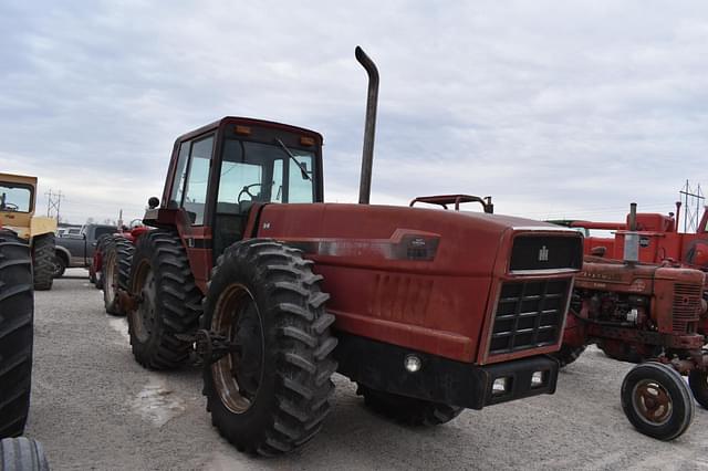 Image of International Harvester 6388 equipment image 2