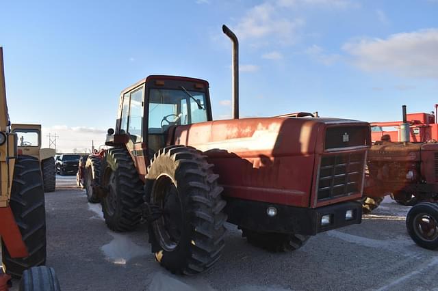 Image of International Harvester 6388 equipment image 3