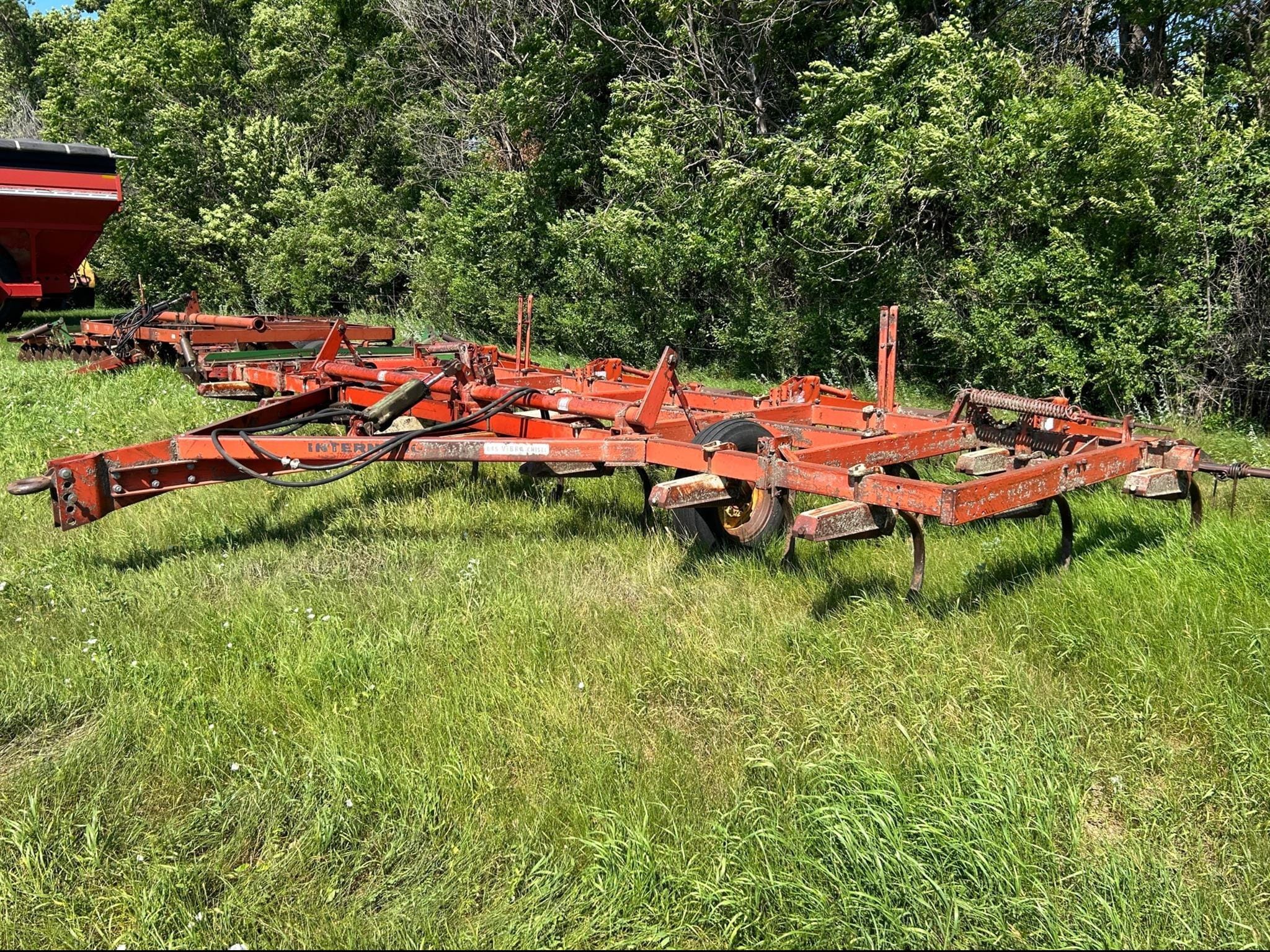International Harvester 645 Equipment Image0