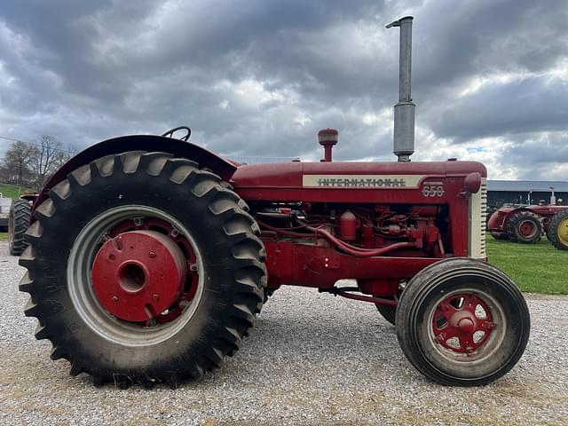 Image of International Harvester 650 equipment image 3