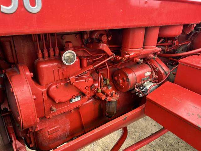 Image of International Harvester 650 equipment image 3