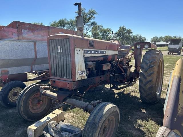 Image of International Harvester 656 equipment image 1