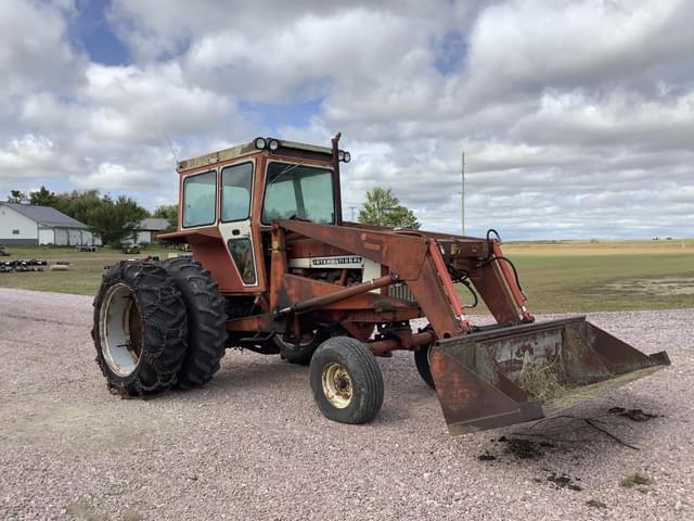 Image of International Harvester 656 equipment image 4