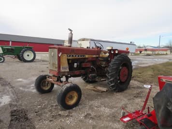 Main image International Harvester 656