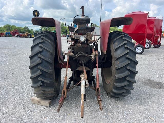 Image of International Harvester 656 equipment image 3