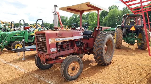 Image of International Harvester 656 equipment image 3