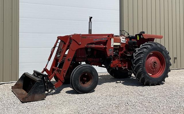 Image of International Harvester 656 equipment image 1