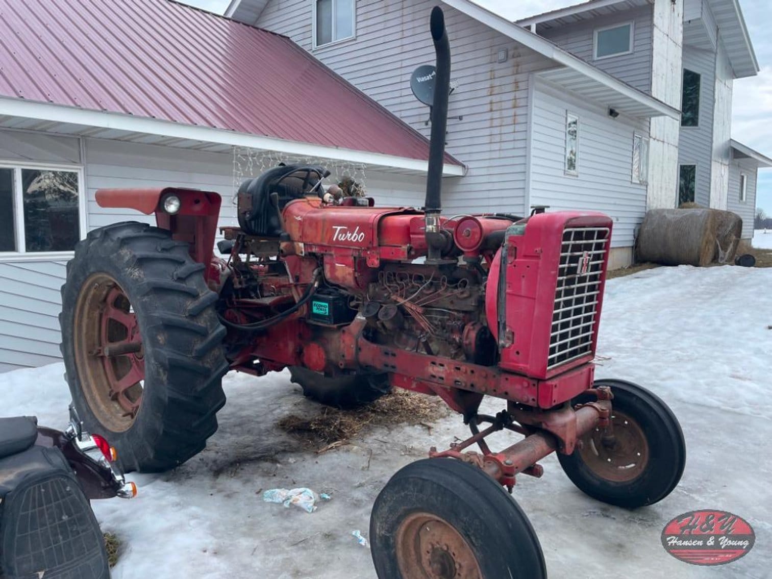 International Harvester 656 Equipment Image0