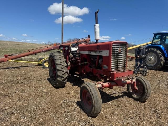 Image of International Harvester 656 equipment image 3