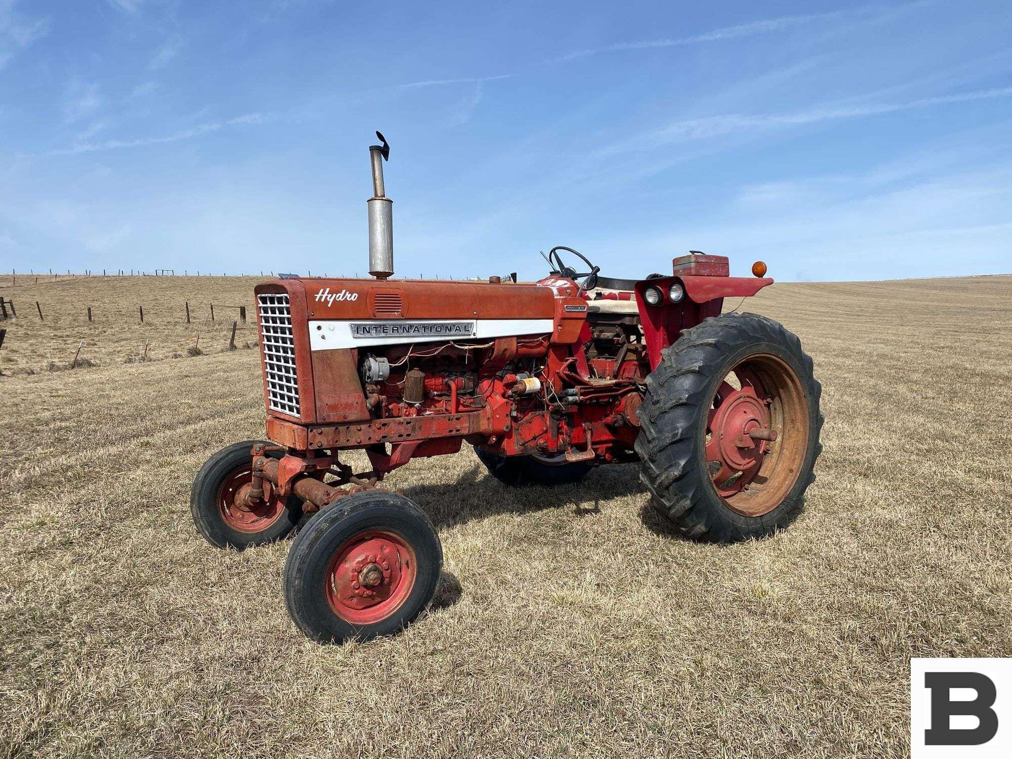 Main image International Harvester 656