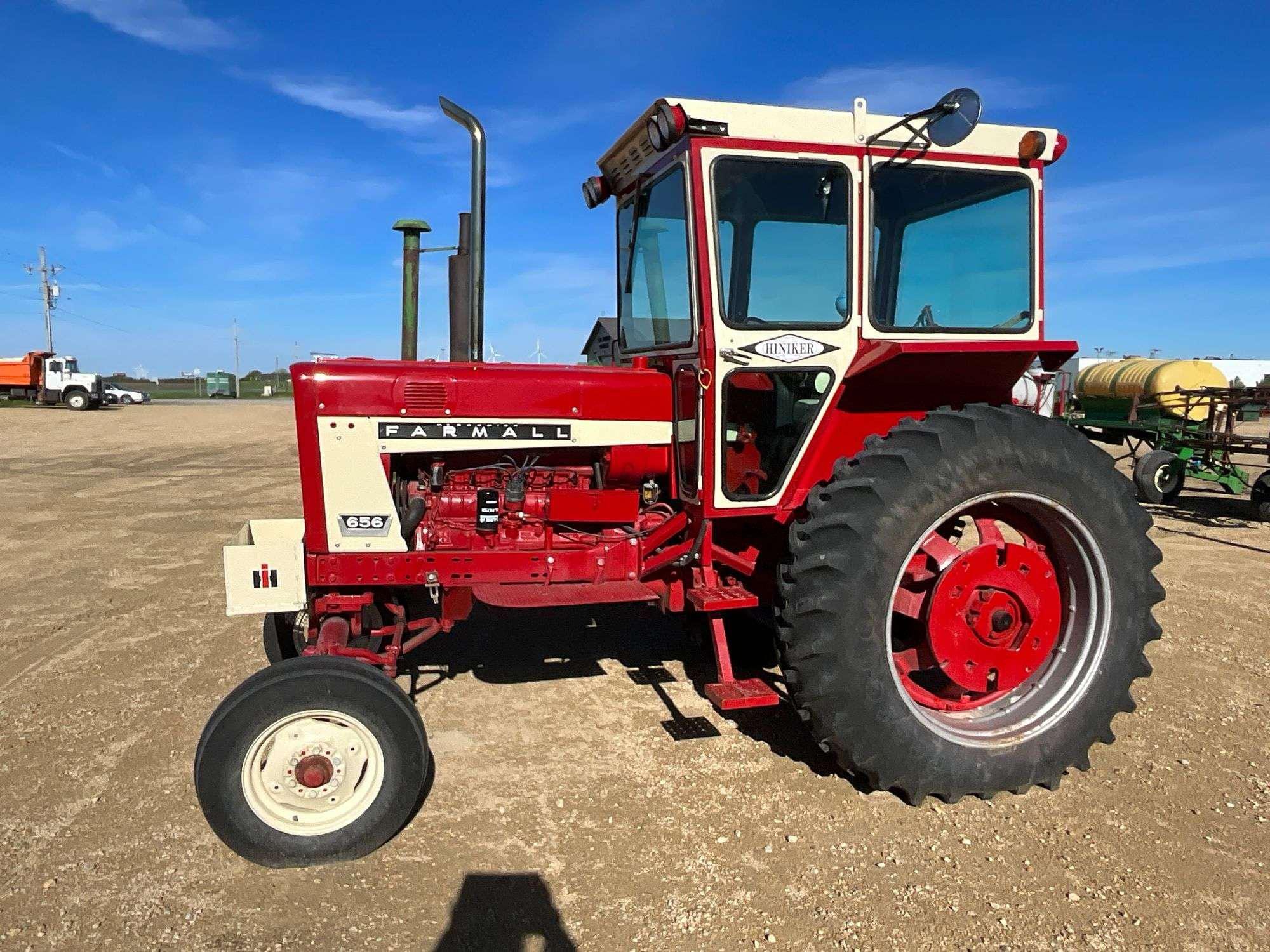 Main image International Harvester 656