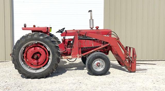 Image of International Harvester 656 equipment image 2