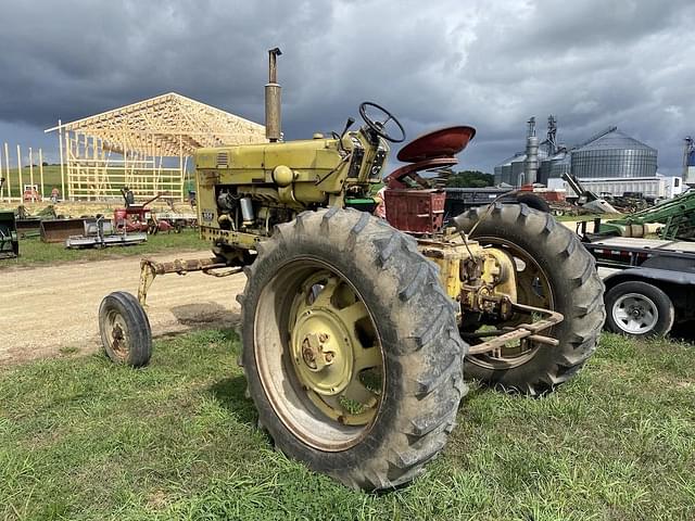 Image of International Harvester 656 equipment image 3