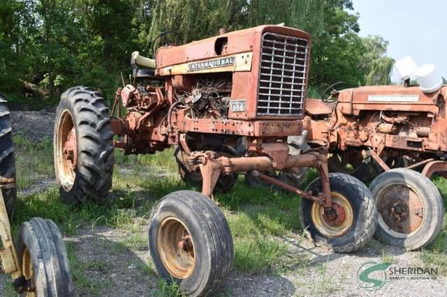 Image of International Harvester 656 equipment image 2