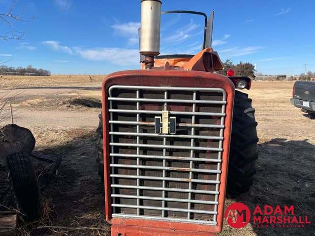 Image of International Harvester 656 equipment image 3