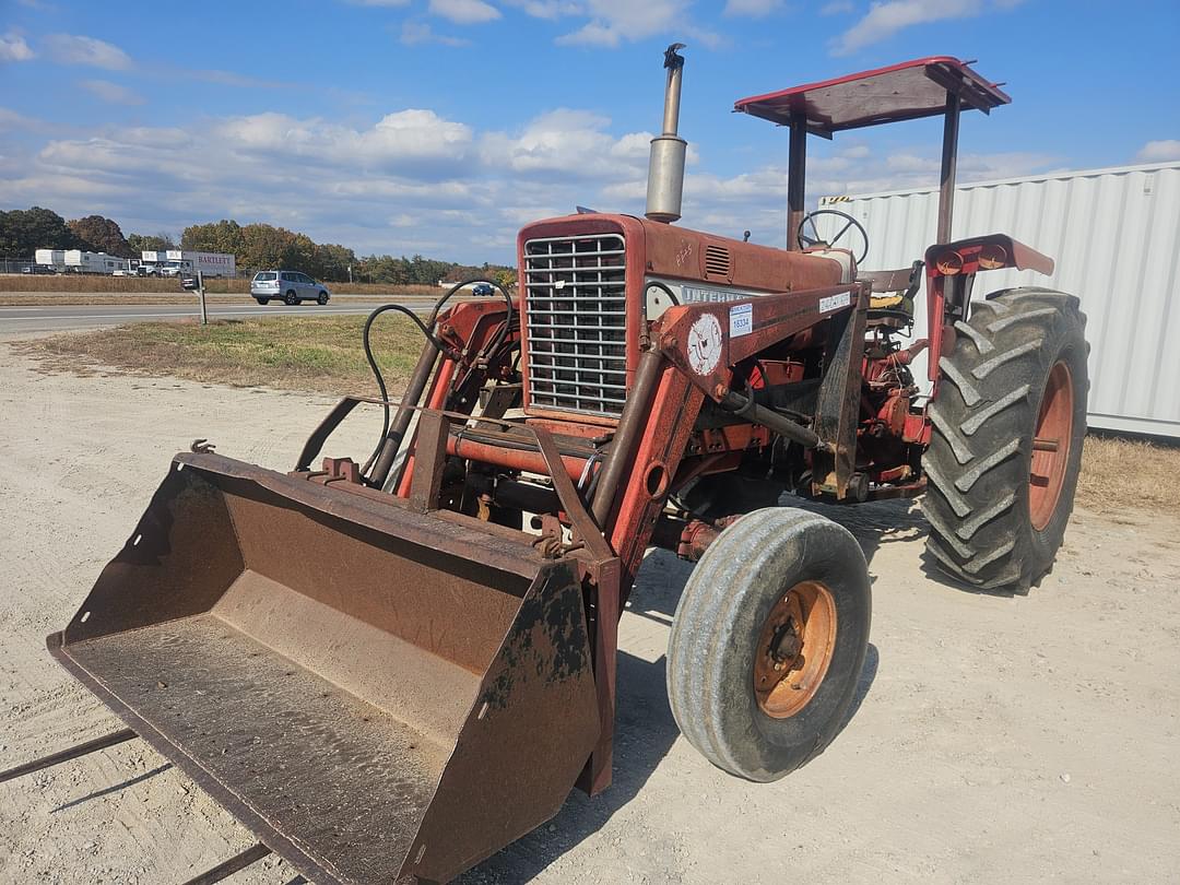 Image of International Harvester 656 Primary image