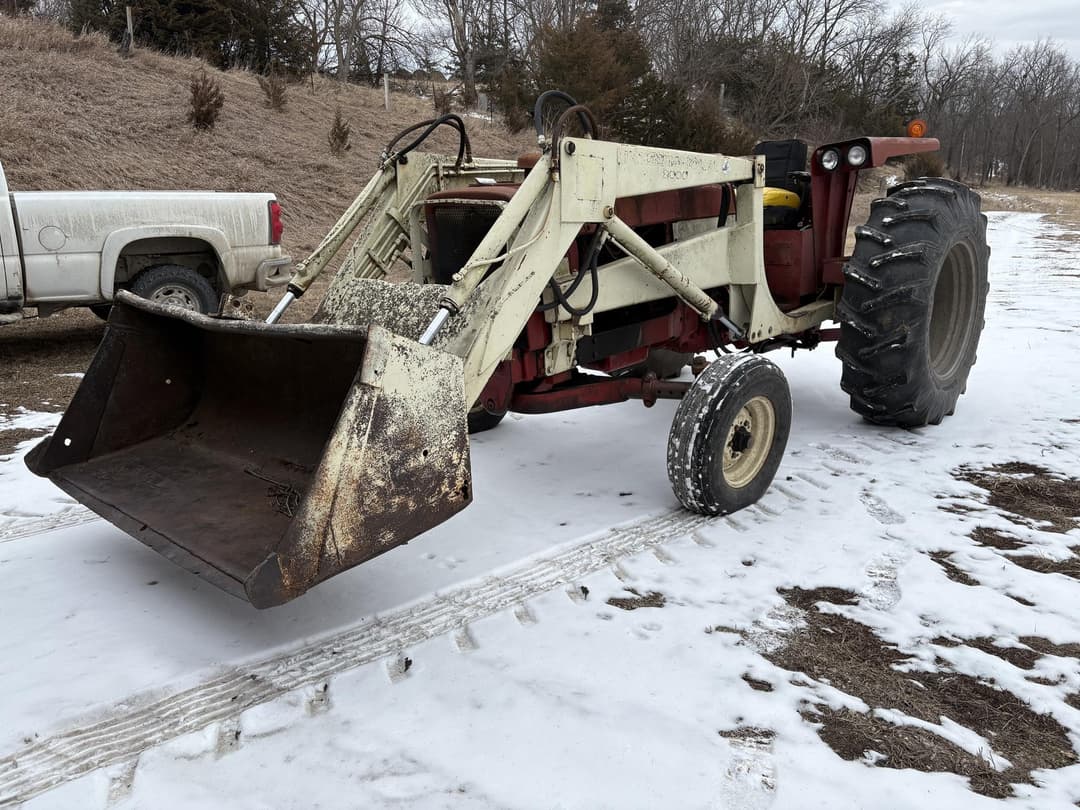 Image of International Harvester 656 Primary image