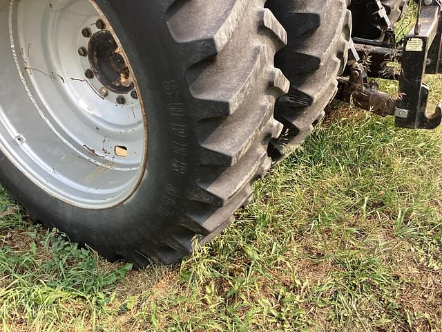 Image of International Harvester 6588 equipment image 1