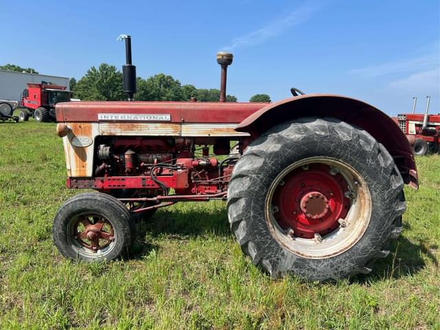 Image of International Harvester 660 equipment image 1