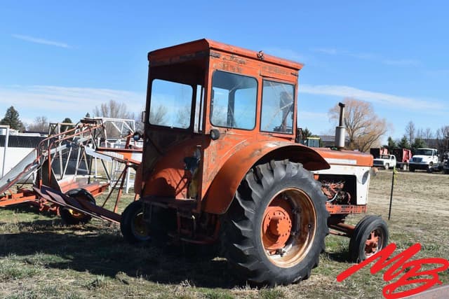 Image of International Harvester 660 equipment image 2