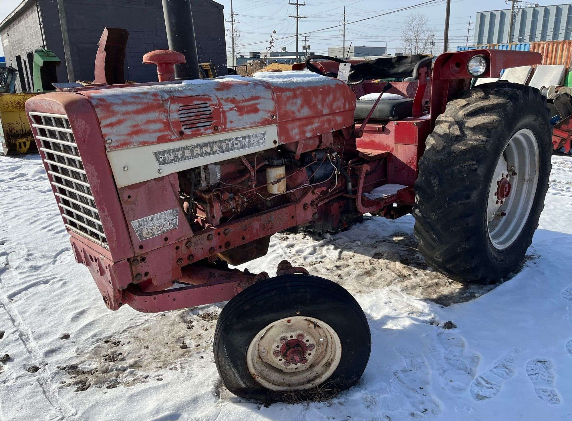 International Harvester 664 Equipment Image0