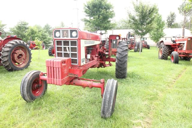 Image of International Harvester 666 equipment image 2