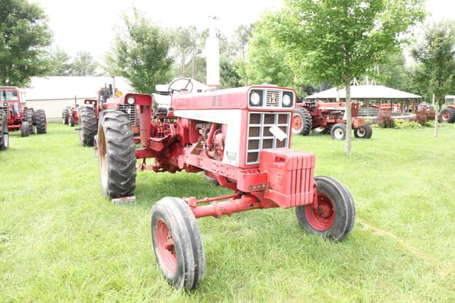 Image of International Harvester 666 equipment image 1
