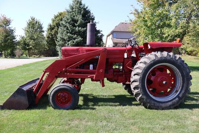 Image of International Harvester 666 equipment image 1