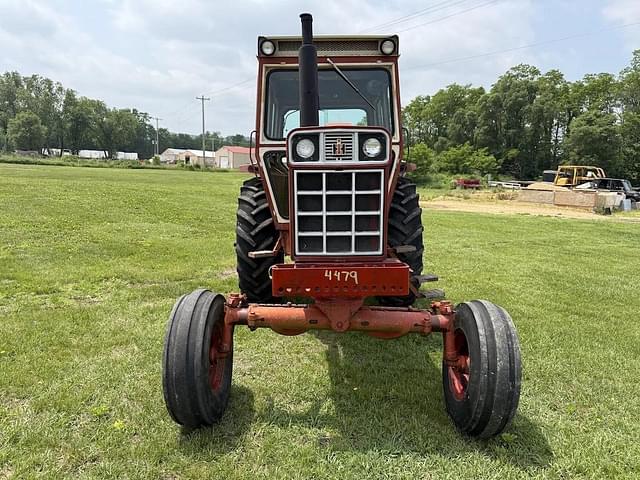Image of International Harvester 666 equipment image 1