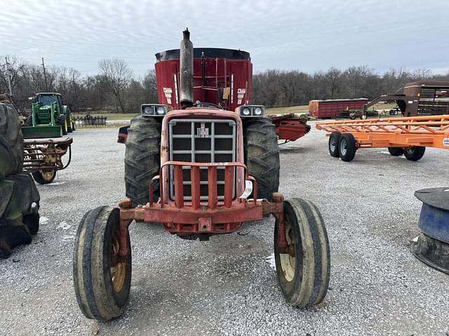 Image of International Harvester 674 equipment image 1