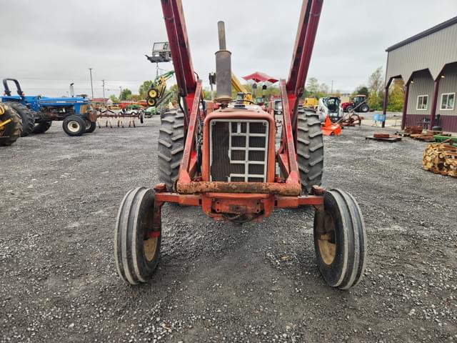 Image of International Harvester 674 equipment image 1