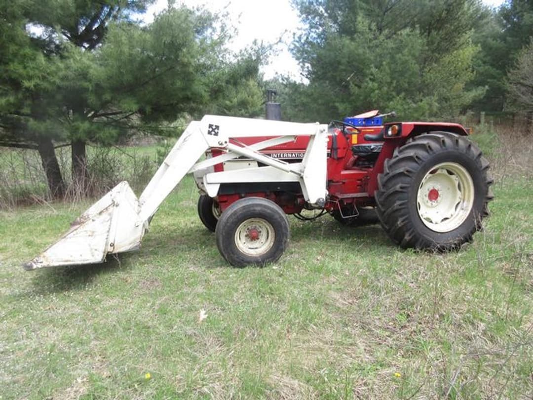 Image of International Harvester 684 Primary image