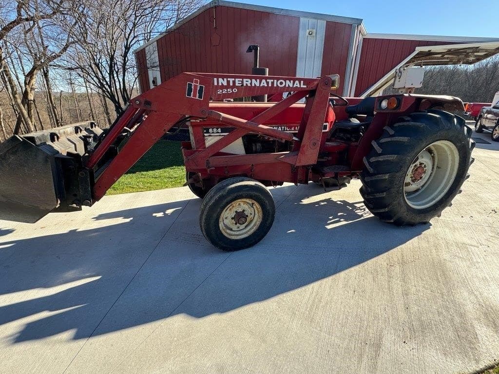 Image of International Harvester 684 Primary image