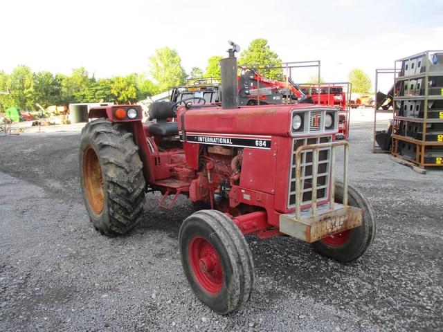 Image of International Harvester 684 equipment image 1