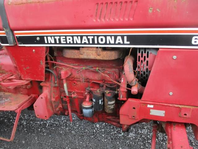 Image of International Harvester 684 equipment image 3