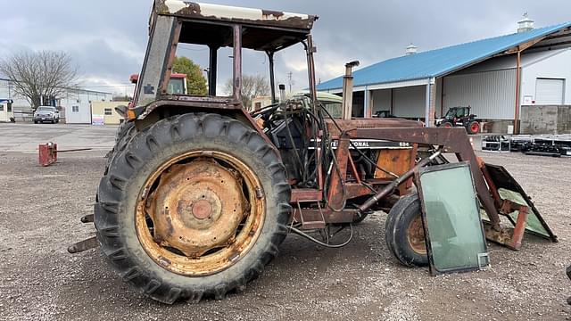 Image of International Harvester 684 equipment image 4