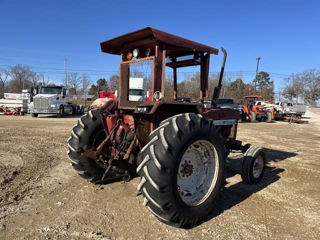 Image of International Harvester 684 equipment image 3