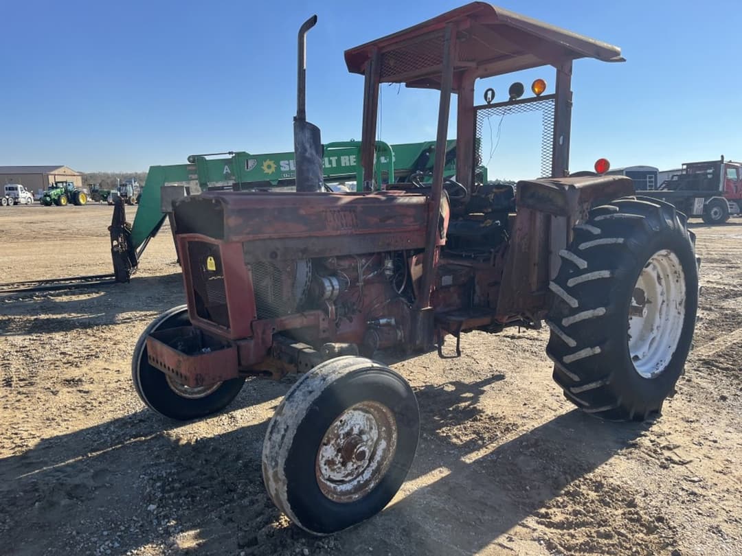 Image of International Harvester 684 Primary image