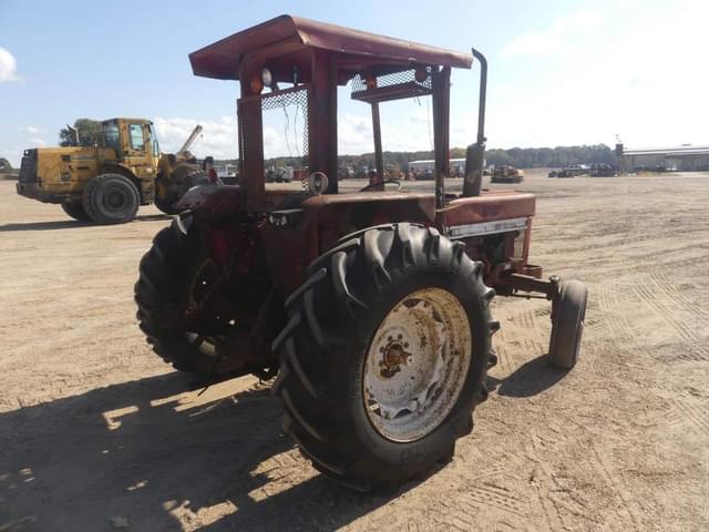 Image of International Harvester 684 equipment image 2