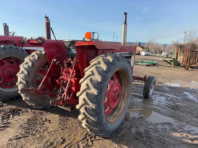 Image of International Harvester 686 equipment image 4