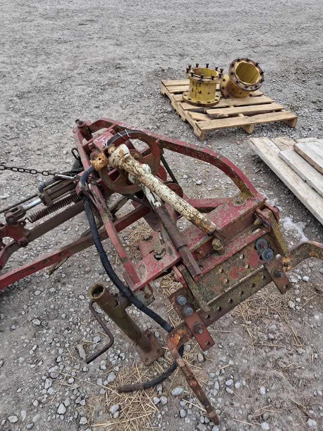 Image of International Harvester 7 equipment image 3