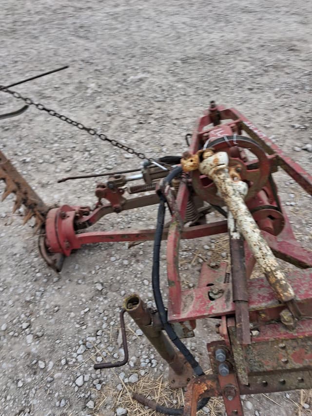 Image of International Harvester 7 equipment image 4