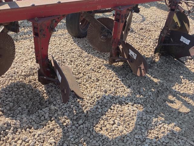 Image of International Harvester 70 equipment image 2